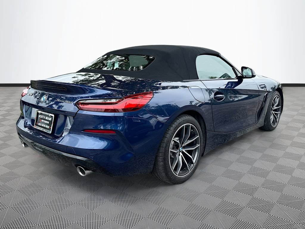 Used 2022 BMW Z4 sDrive30i w/ Convenience Package RWD image 7
