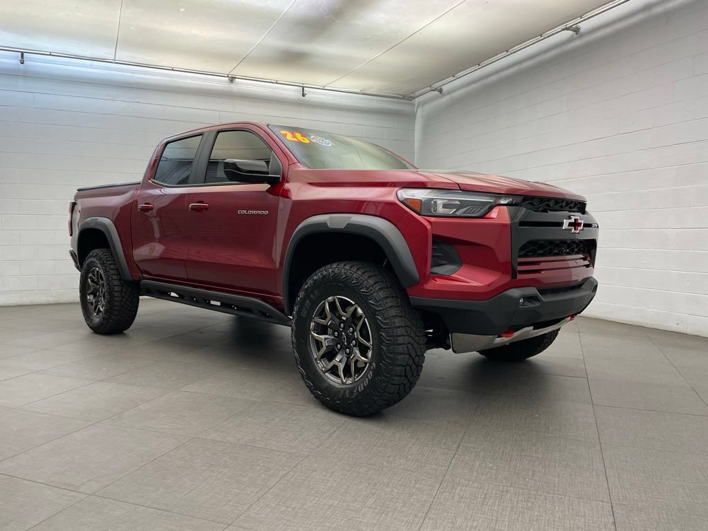 Used 2026 Chevrolet Colorado ZR2 w/ Technology Package AWD/4WD image 3