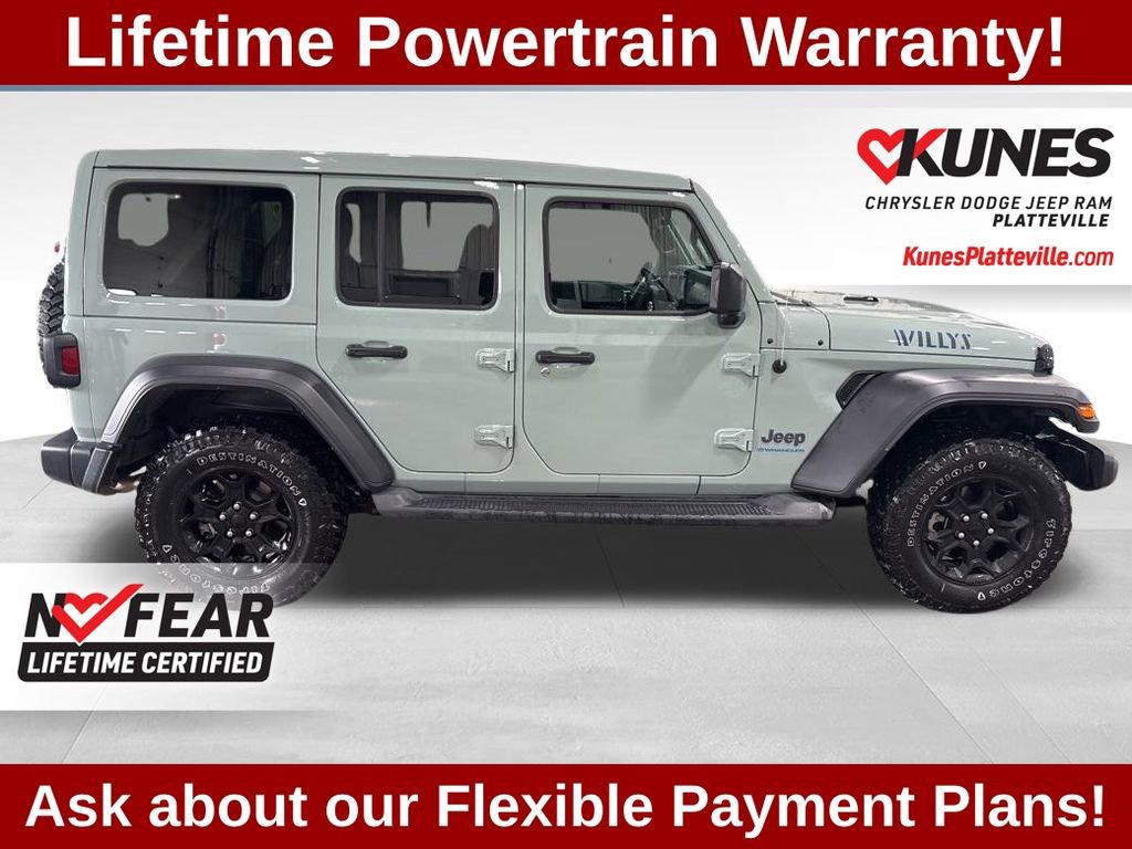 Used 2023 Jeep Wrangler Unlimited w/ Sun & Screen Package image 12