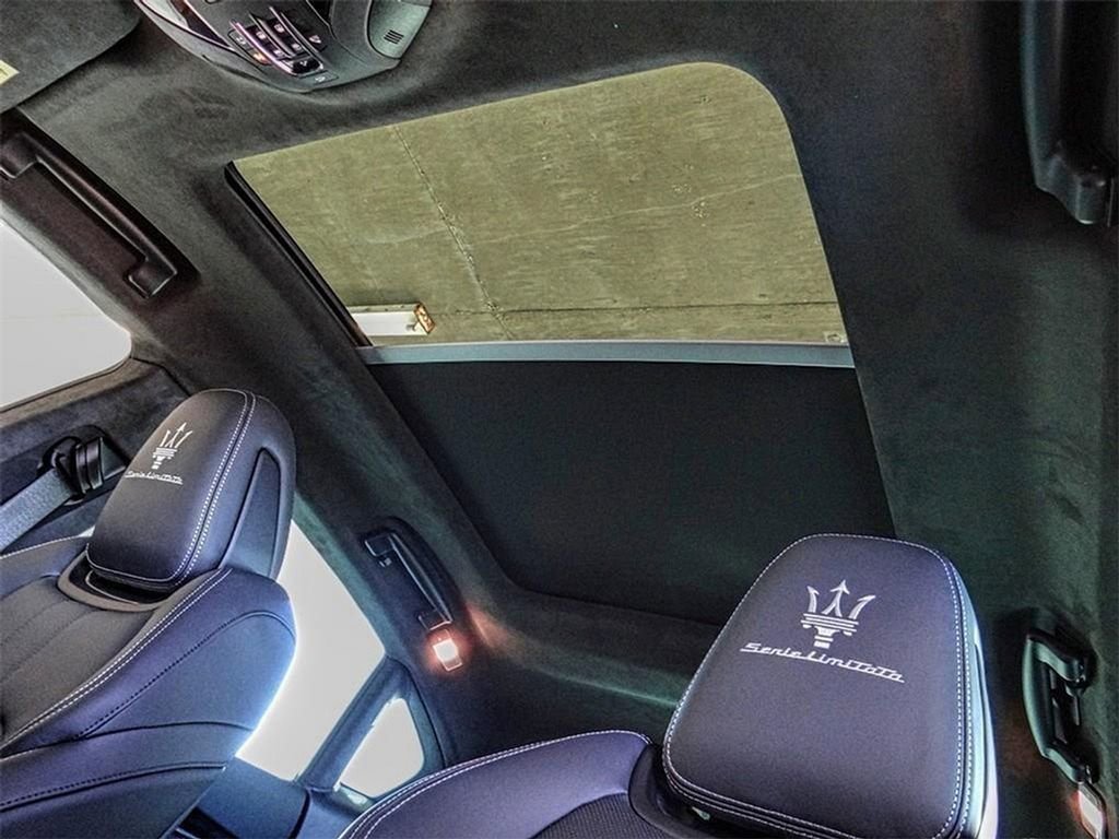 New 2023 Maserati Levante Modena image 7