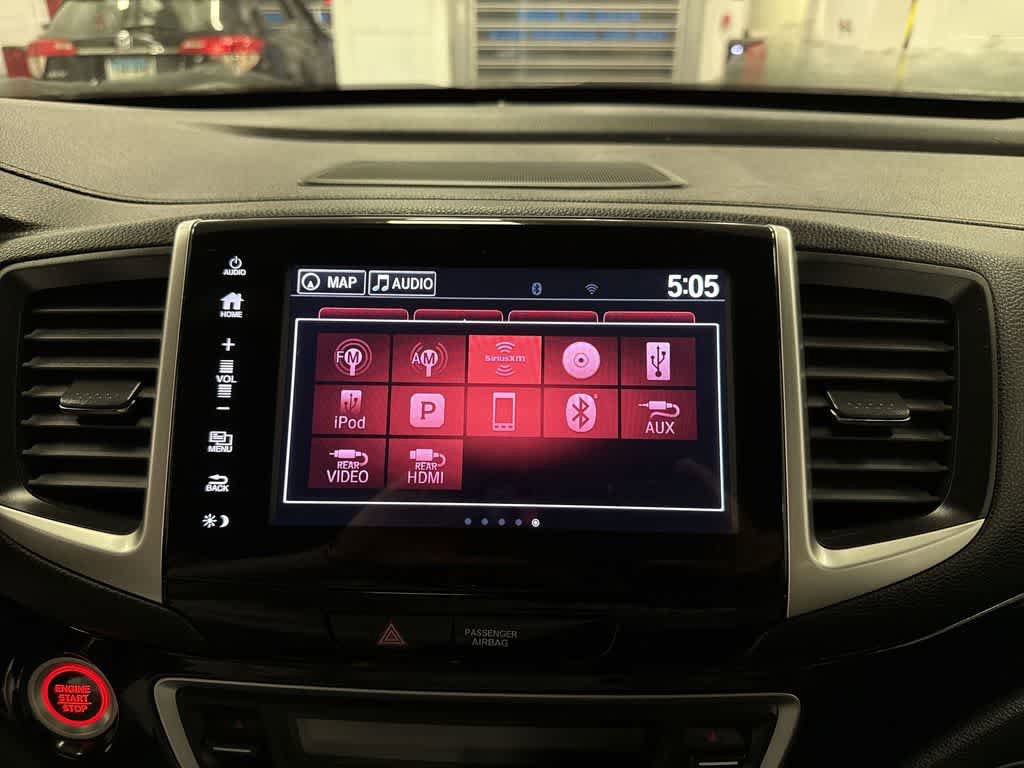 Used 2017 Honda Pilot Touring image 22