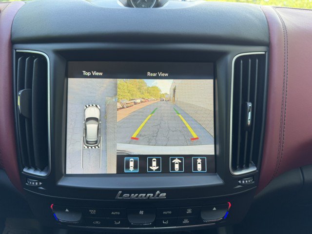 Used 2019 Maserati Levante GTS AWD/4WD image 28