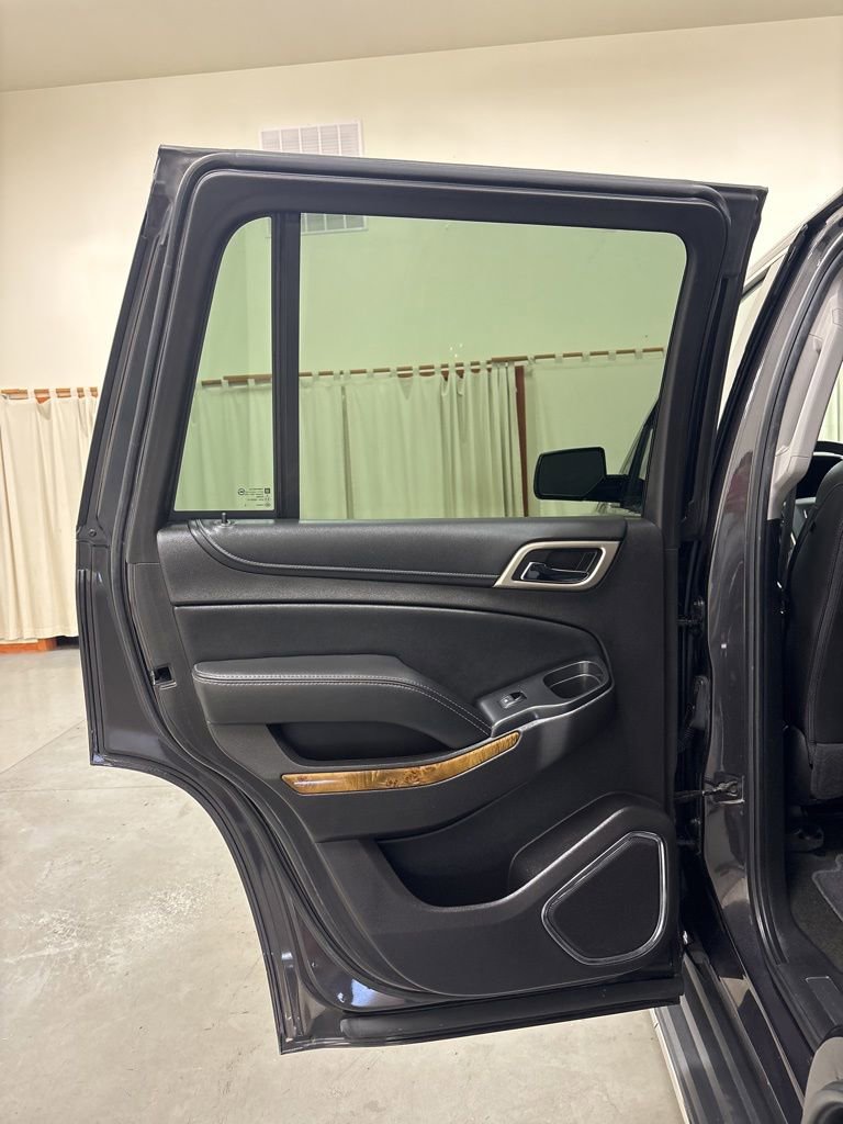 Used 2017 GMC Yukon Denali w/ Open Road Package AWD/4WD image 25