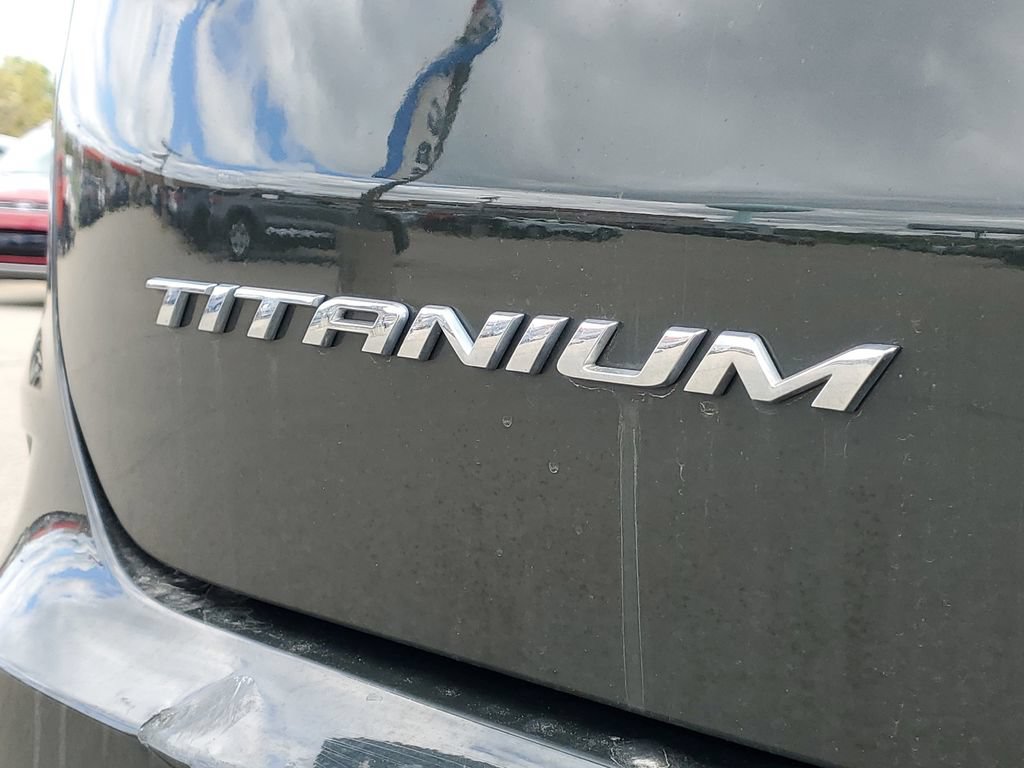 Certified 2023 Ford Edge Titanium w/ Equipment Group 301A AWD/4WD image 6