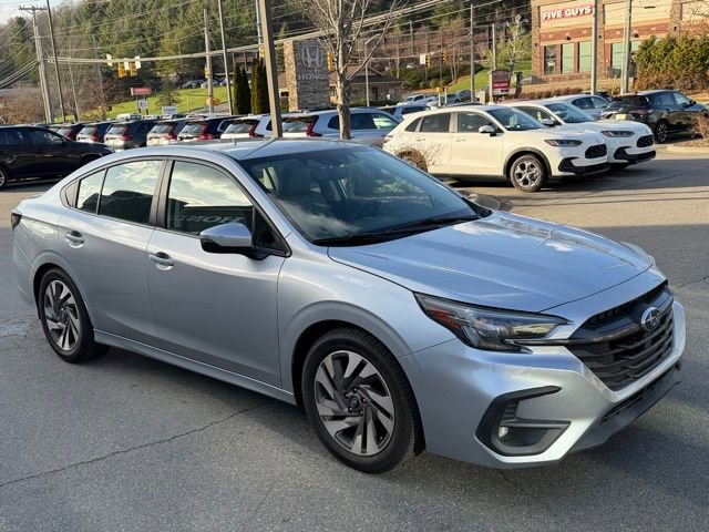 Used 2023 Subaru Legacy Limited image 3