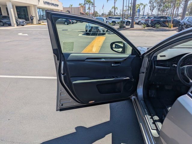 Used 2015 Lexus ES 350 image 13
