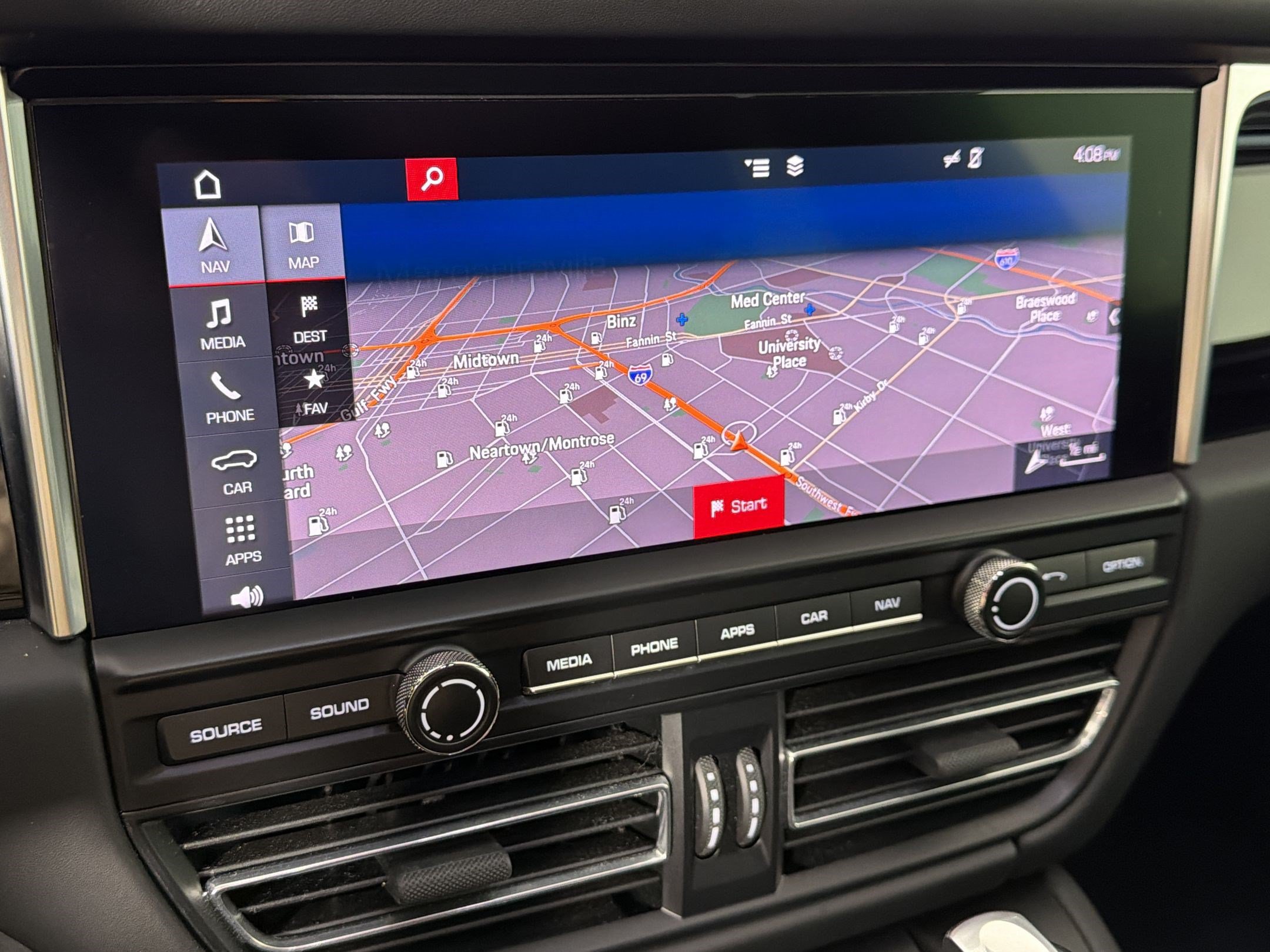 Certified 2019 Porsche Macan S AWD/4WD image 24