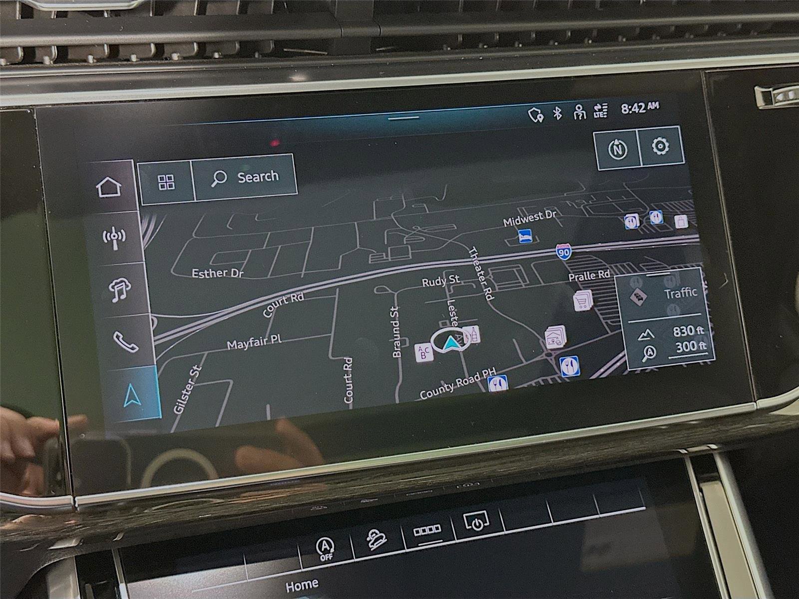 Used 2025 Audi Q7 3.0T Premium Plus image 21