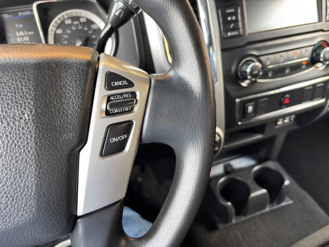Used 2019 Nissan Titan SV image 25