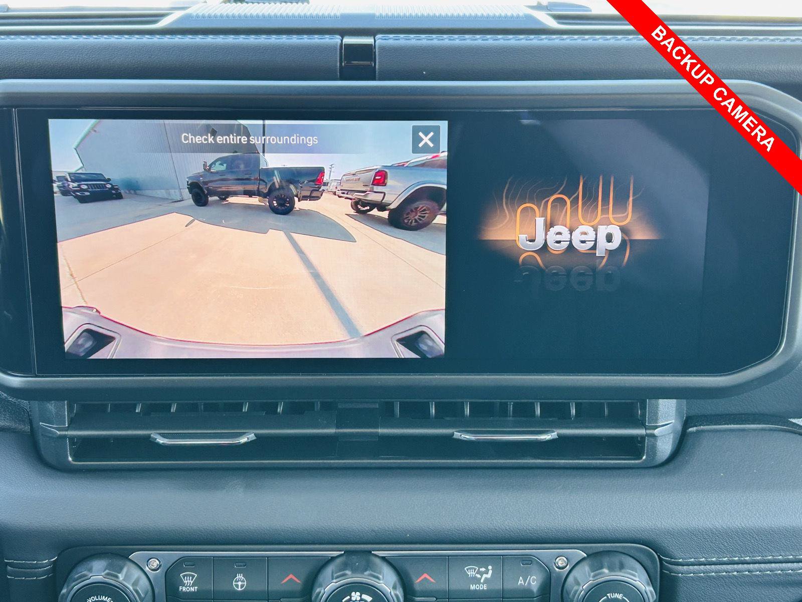 New 2026 Jeep Gladiator Sport AWD/4WD image 8