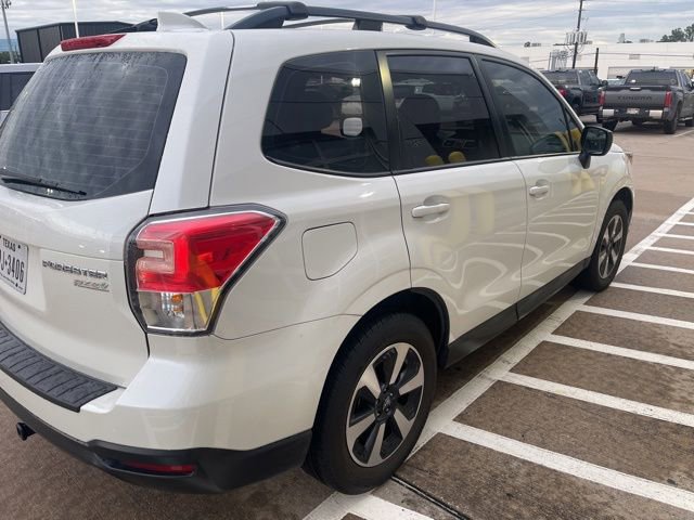 Used 2017 Subaru Forester 2.5i w/ Alloy Wheel Package AWD/4WD image 7