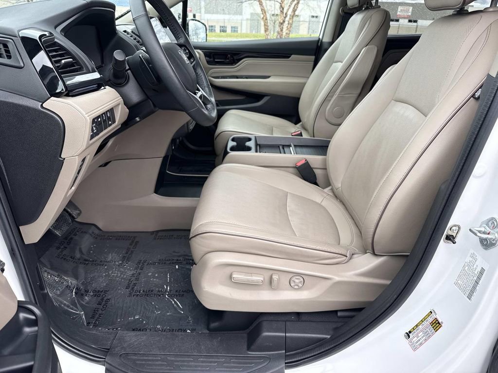Used 2023 Honda Odyssey Elite image 23
