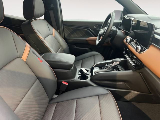 Used 2024 GMC Canyon AT4 w/ AT4 Premium Package image 15