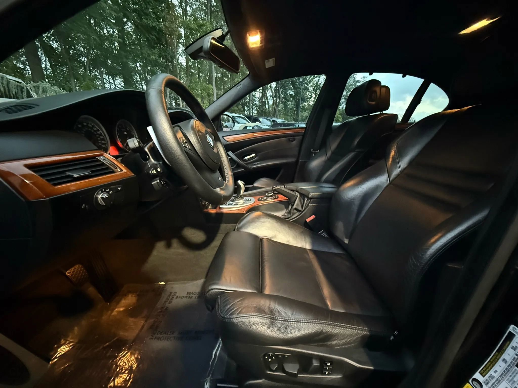 Used 2010 BMW M5 image 11