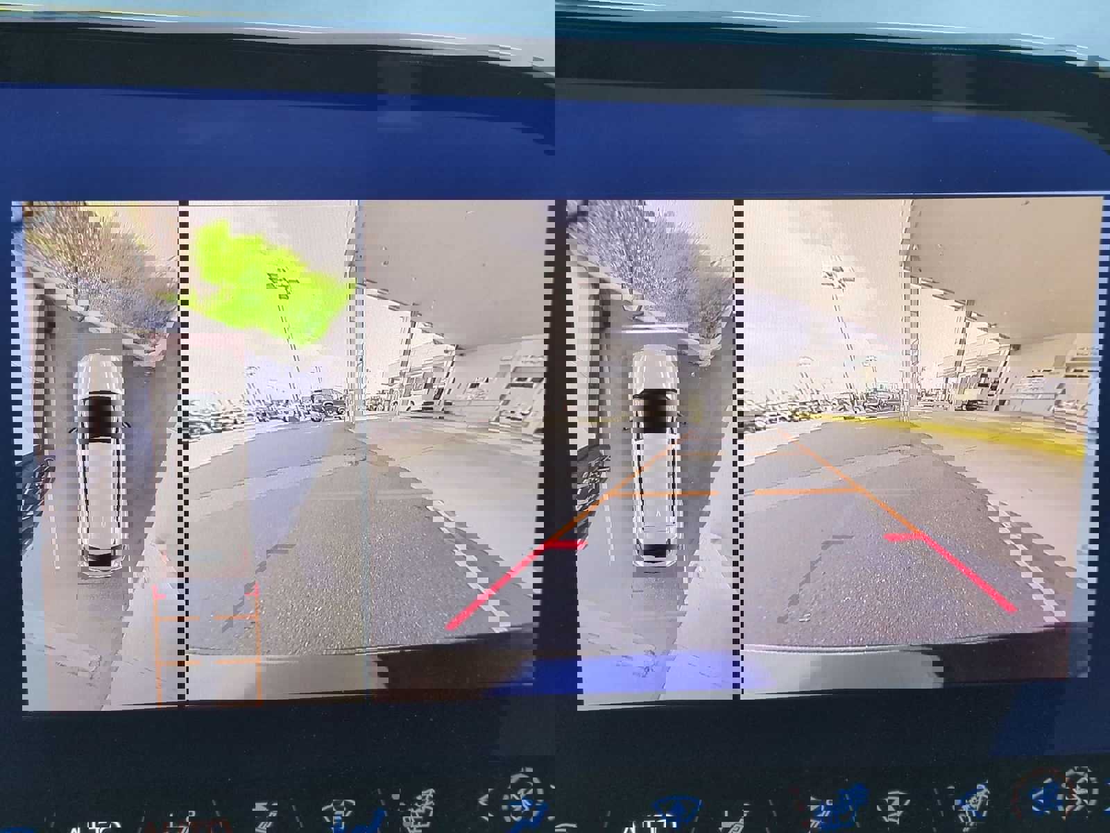 Used 2025 Chevrolet Equinox EV LT w/ Convenience Package image 20