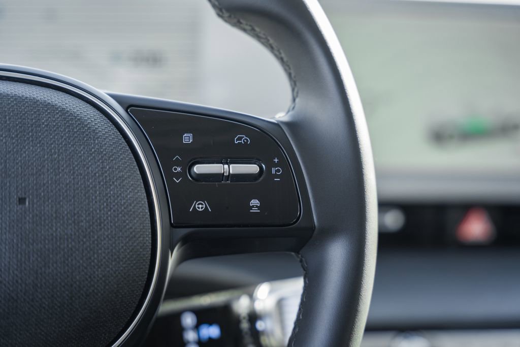 Certified 2024 Hyundai Ioniq 5 SE image 22