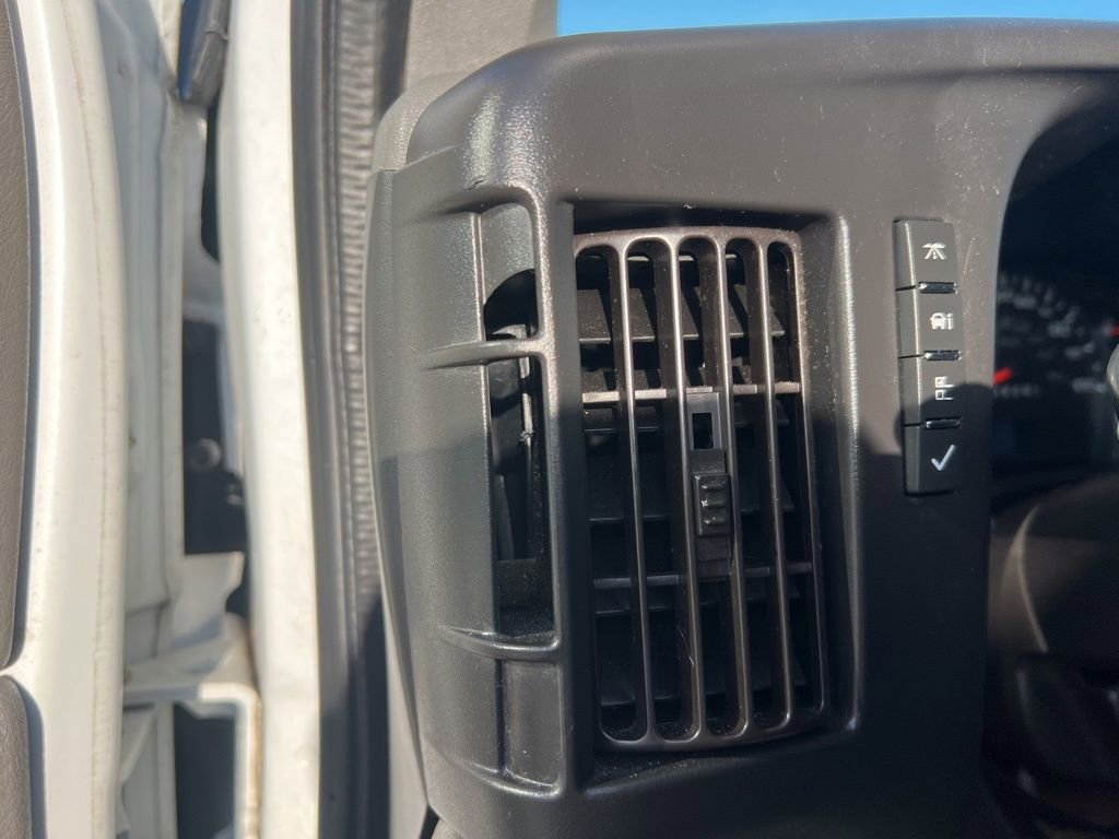 Used 2019 Chevrolet Express 3500 LT w/ LT Preferred Equipment Group RWD image 45