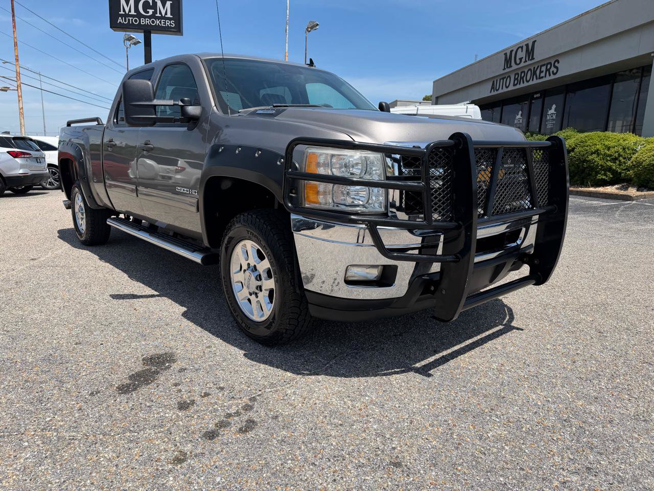 Used 2014 Chevrolet Silverado 2500 LT w/ Interior Plus Package AWD/4WD image 2