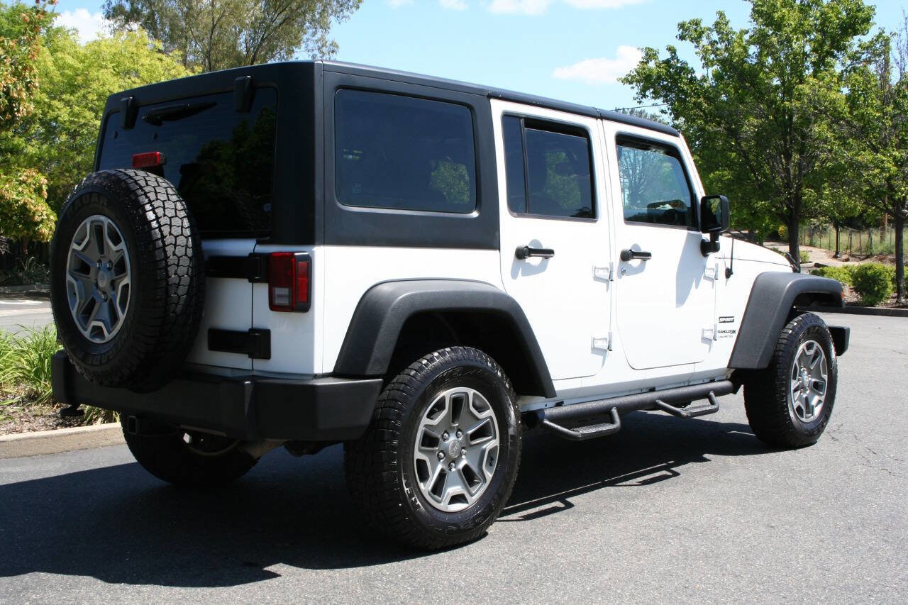 Used 2018 Jeep Wrangler Unlimited Sport w/ Connectivity Group image 5