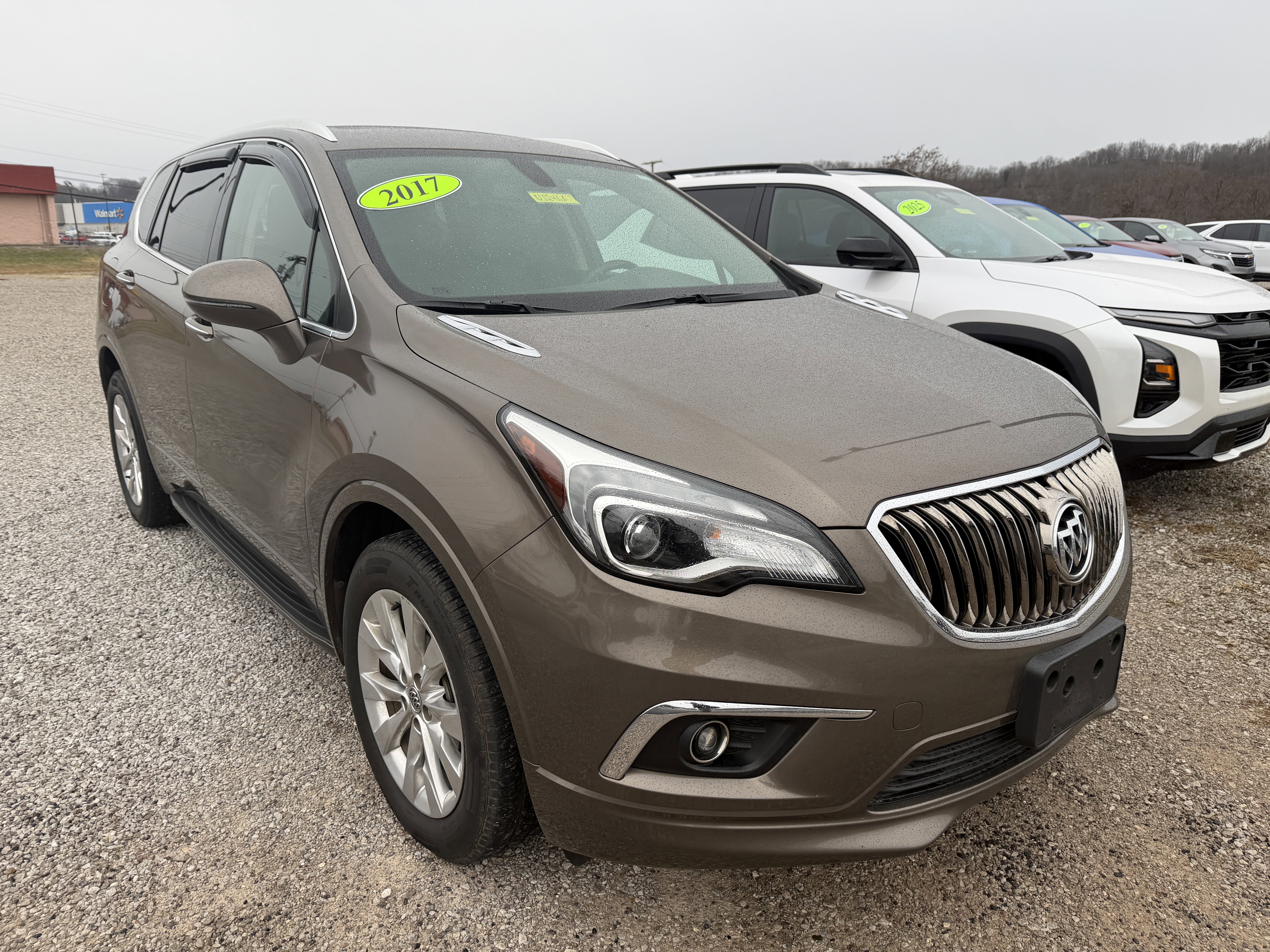 Used 2017 Buick Envision Essence image 2