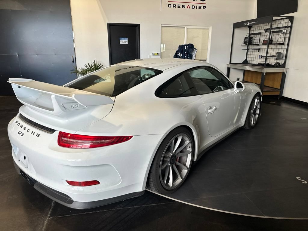 Used 2015 Porsche 911 GT3 RWD image 6