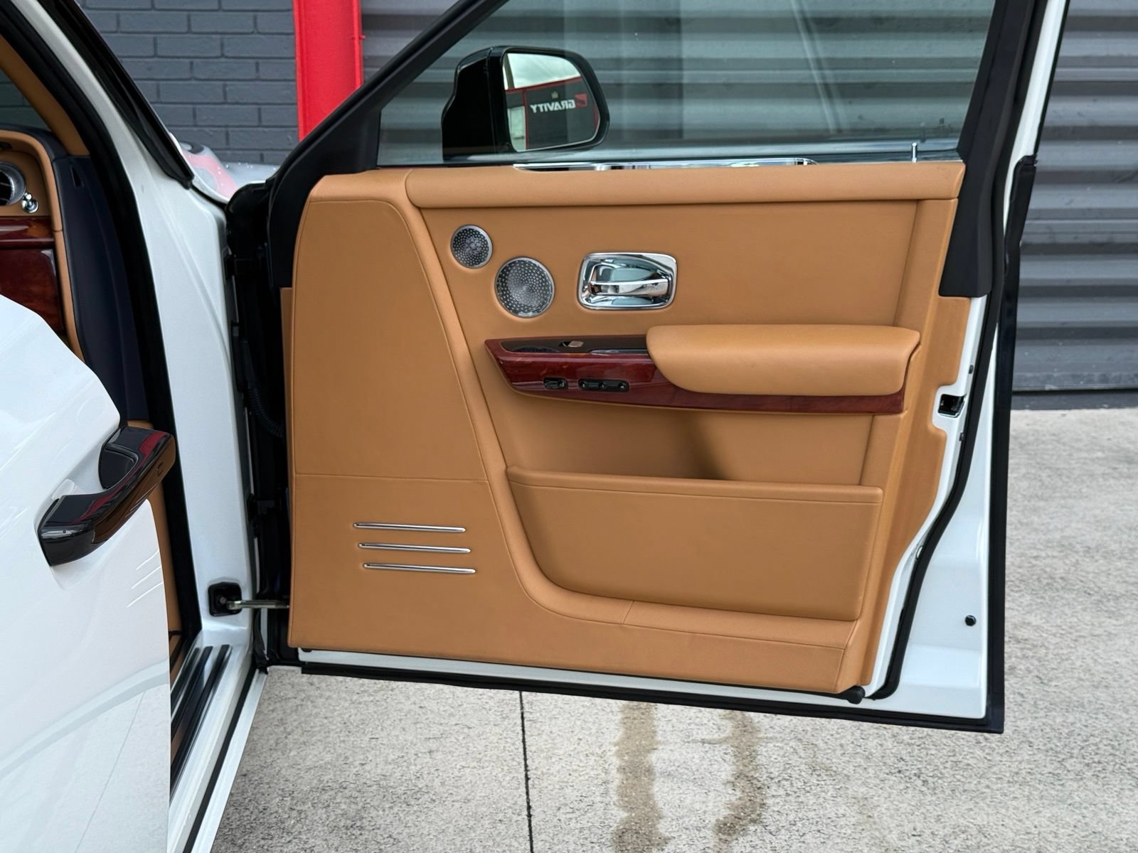 Used 2018 Rolls-Royce Phantom Extended Wheelbase RWD image 45