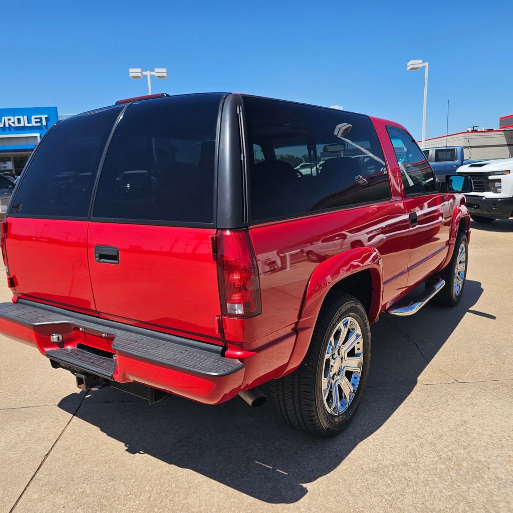 Used 1997 Chevrolet Tahoe 4WD 2-Door w/ Preferred Equipment Group 2 image 8