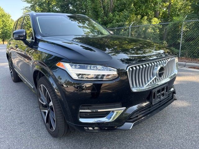 Used 2023 Volvo XC90 B6 Plus w/ Protection Package Premier AWD/4WD image 3