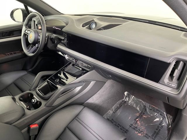 Used 2025 Porsche Cayenne image 5