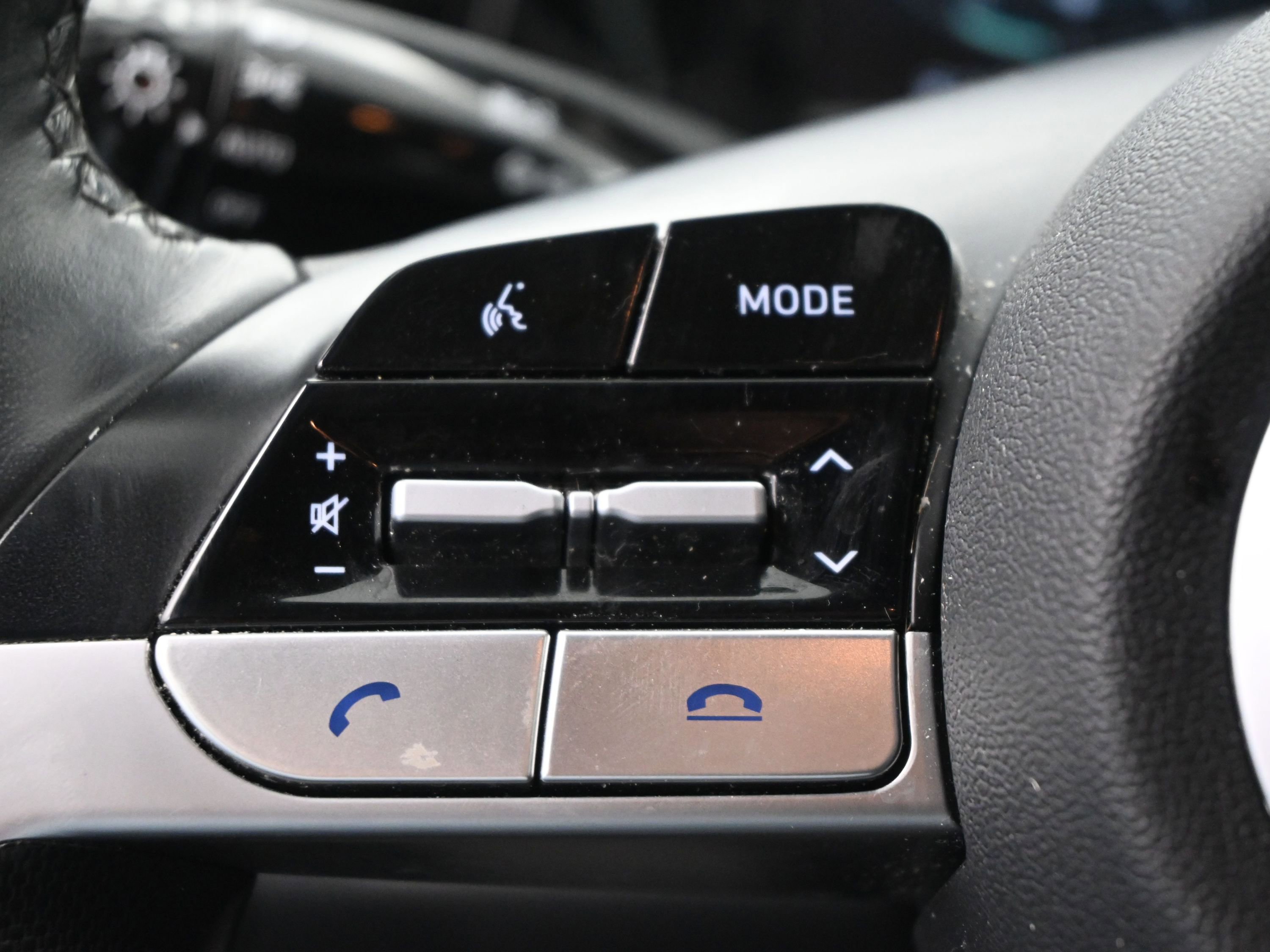 Used 2022 Hyundai Elantra SEL w/ Convenience Package image 37