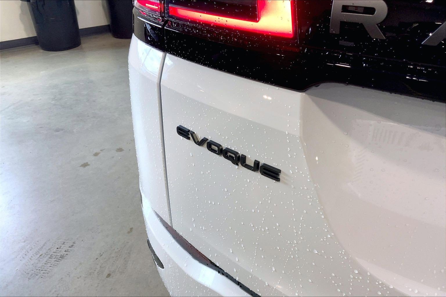 New 2026 Land Rover Range Rover Evoque Dynamic SE image 15