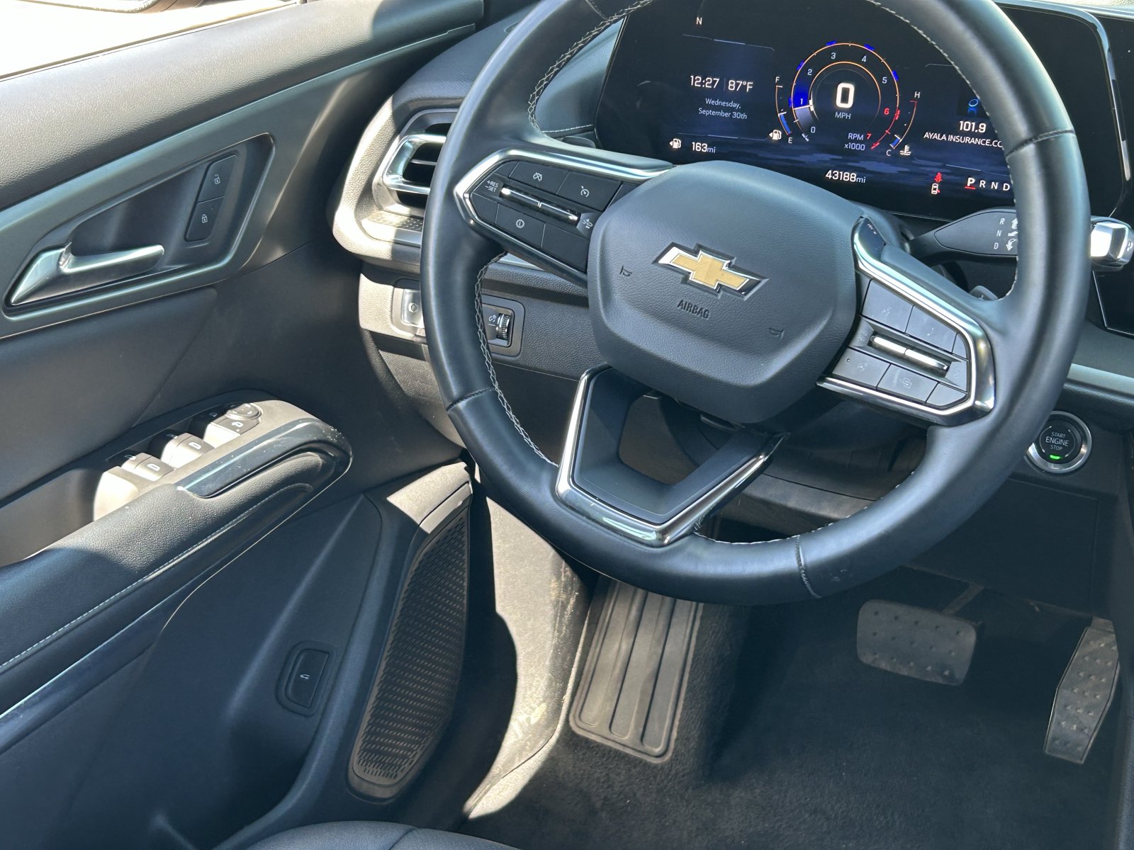 Certified 2025 Chevrolet Traverse LT FWD image 18