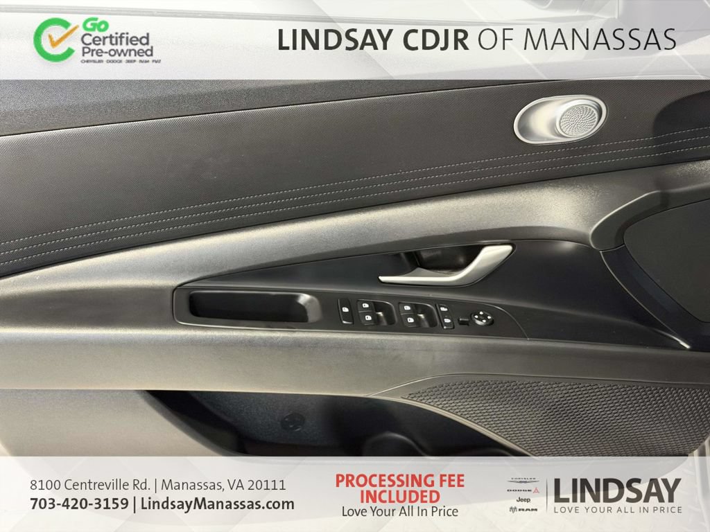Used 2023 Hyundai Elantra SEL FWD image 22