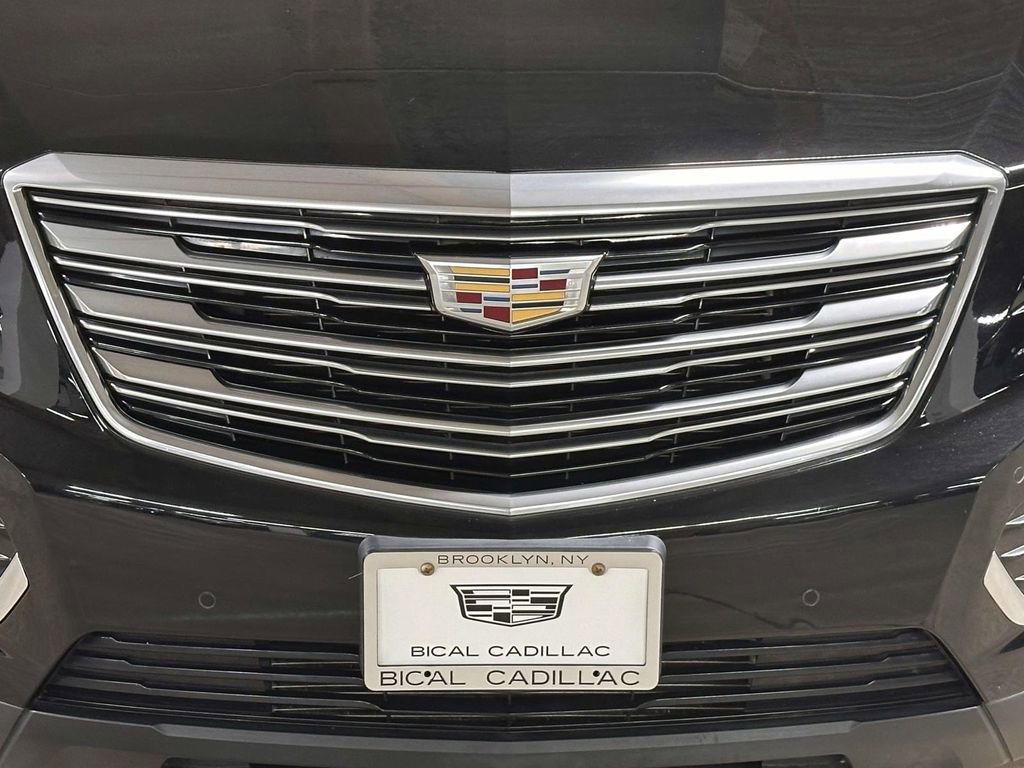 Used 2018 Cadillac XT5 Luxury w/ Driver Awareness Package AWD/4WD image 9