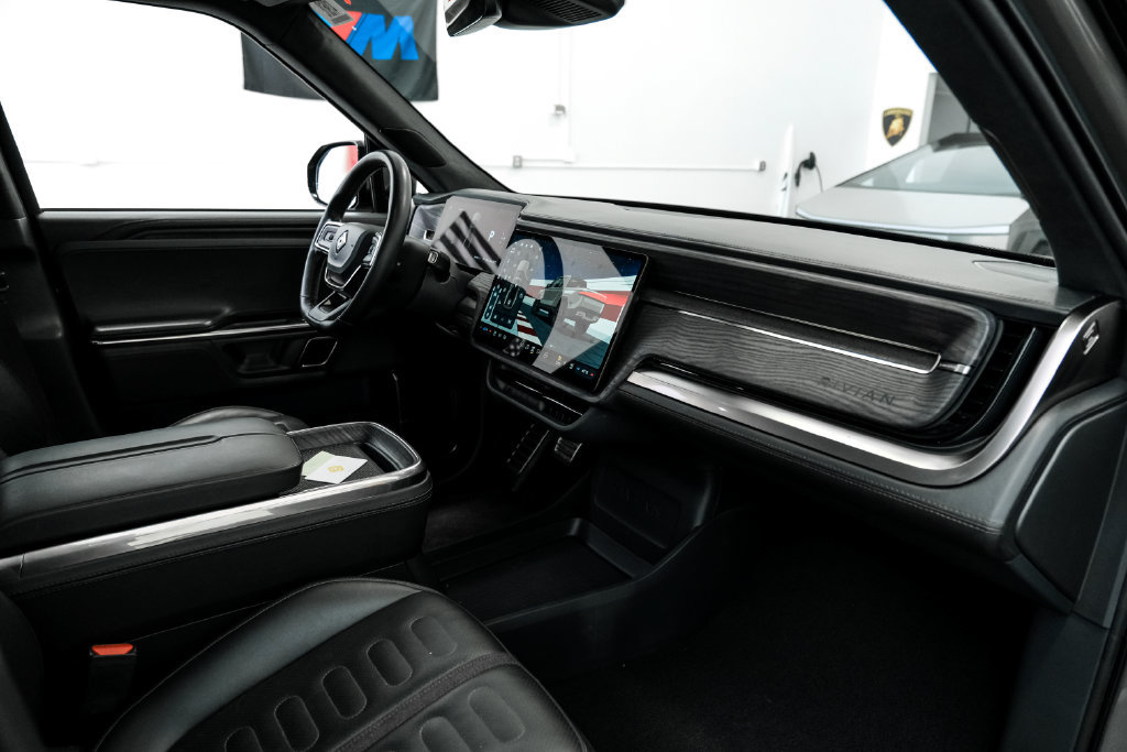 Used 2023 Rivian R1T Launch Edition AWD/4WD image 12