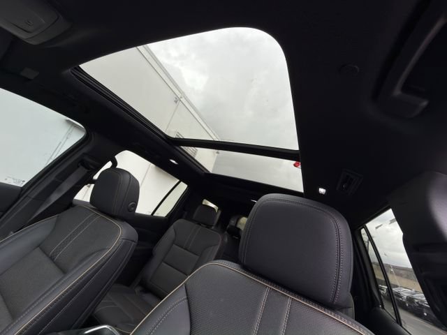 New 2026 Chevrolet Traverse High Country w/ LPO, Floor Liner Package image 20