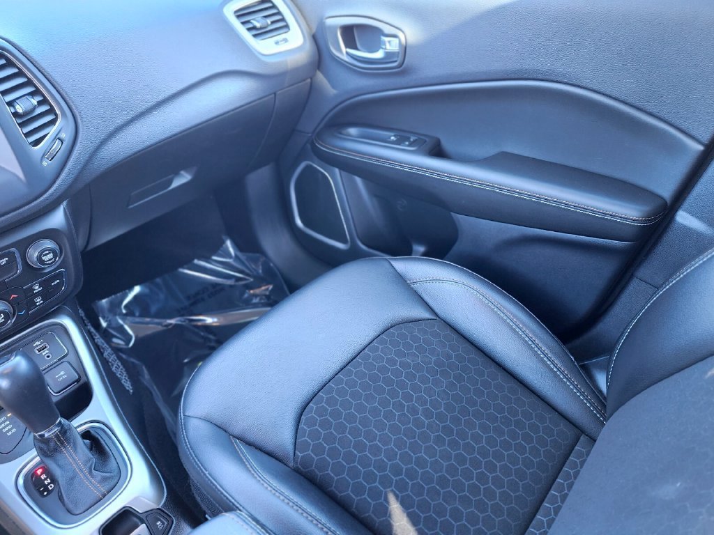 Used 2021 Jeep Compass Latitude w/ Convenience Group AWD/4WD image 15