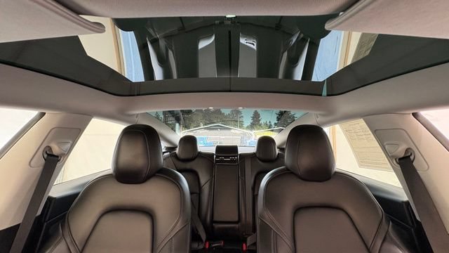 Used 2019 Tesla Model 3 Standard Range Plus RWD image 30