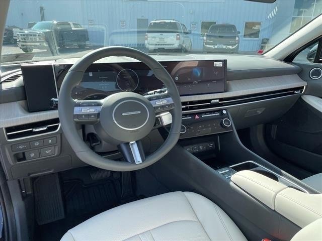 Used 2024 Hyundai Sonata Limited image 9