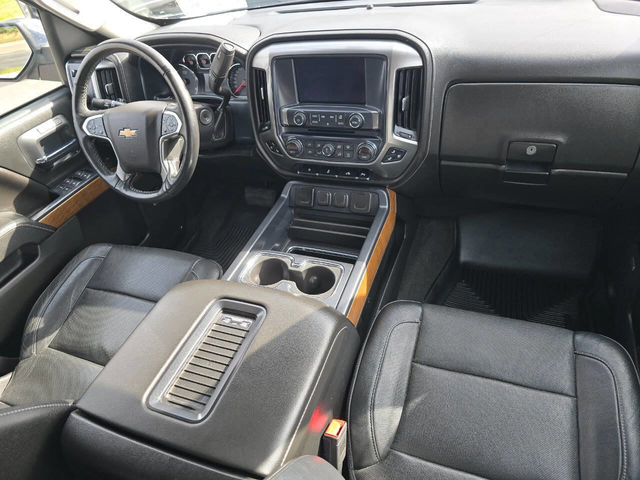 Used 2018 Chevrolet Silverado 1500 LTZ w/ Sport Package image 24