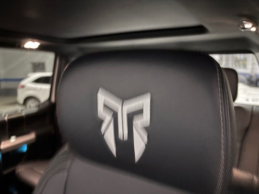 Used 2022 Ford F250 Lariat w/ Black Appearance Package image 25