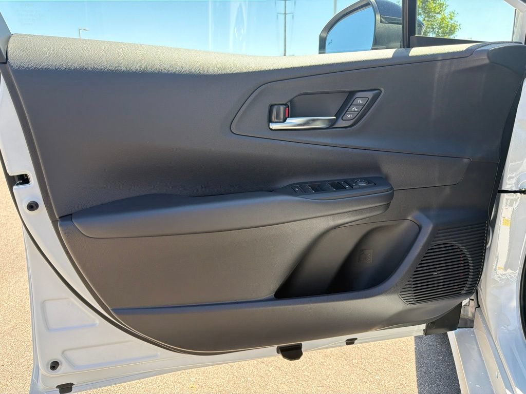 New 2026 Toyota Prius Plug-In Hybrid FWD image 23