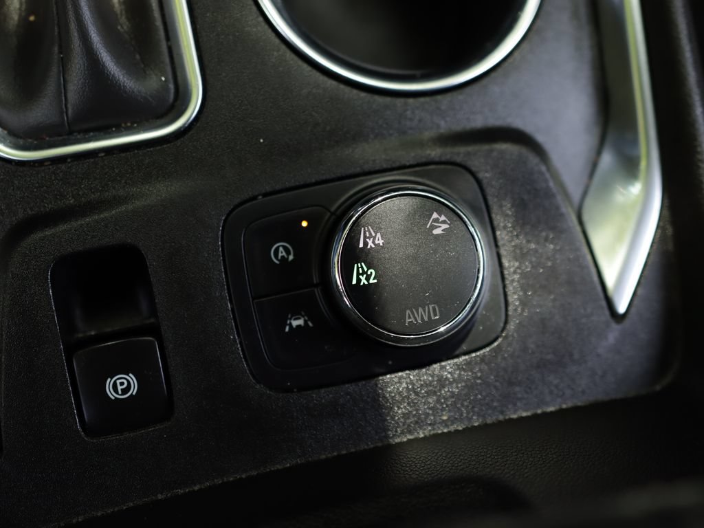 Used 2023 Chevrolet Traverse LT AWD/4WD image 19