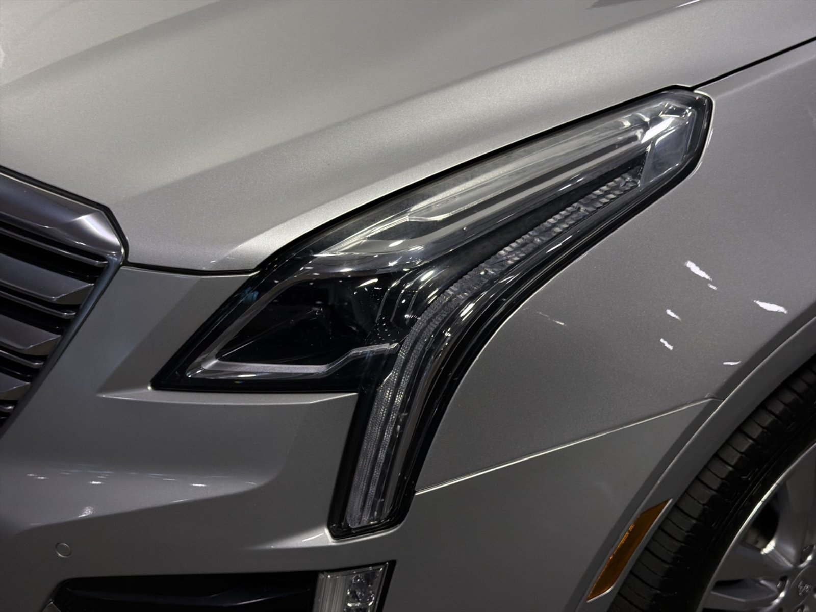 Used 2019 Cadillac XT5 Premium Luxury AWD/4WD image 13