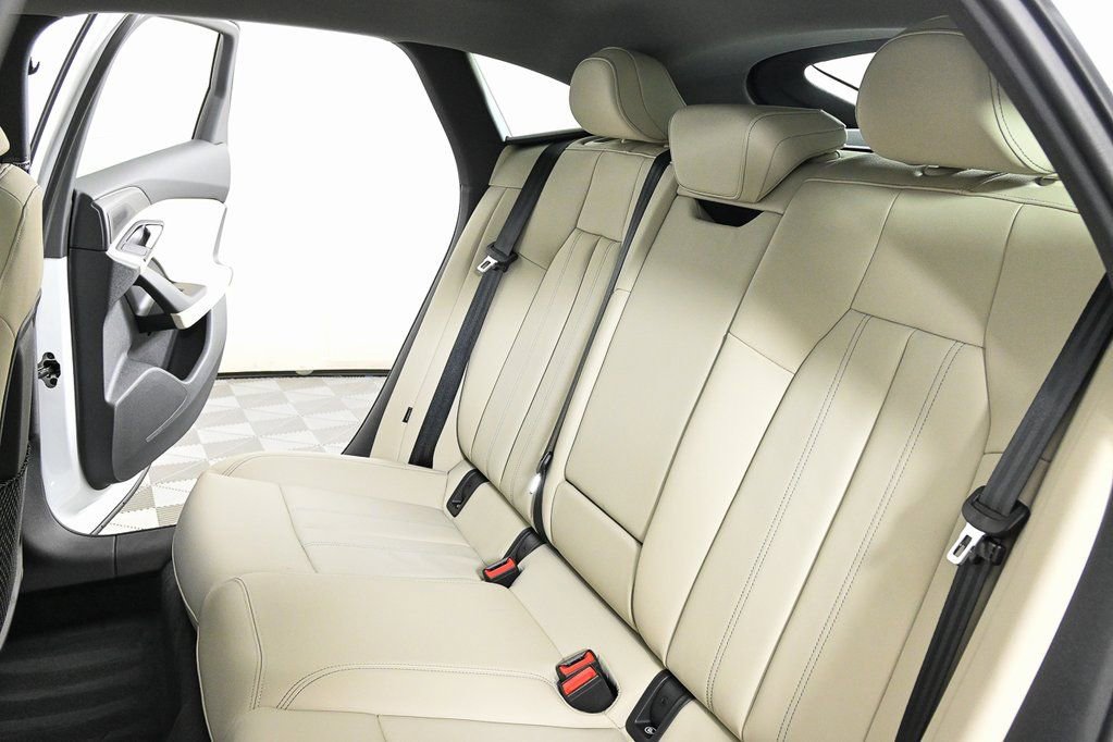 New 2025 Audi A6 e-tron Premium image 20