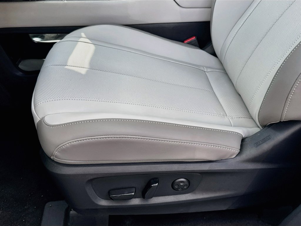 New 2027 INFINITI QX60 Luxe w/ Cargo Package FWD image 20