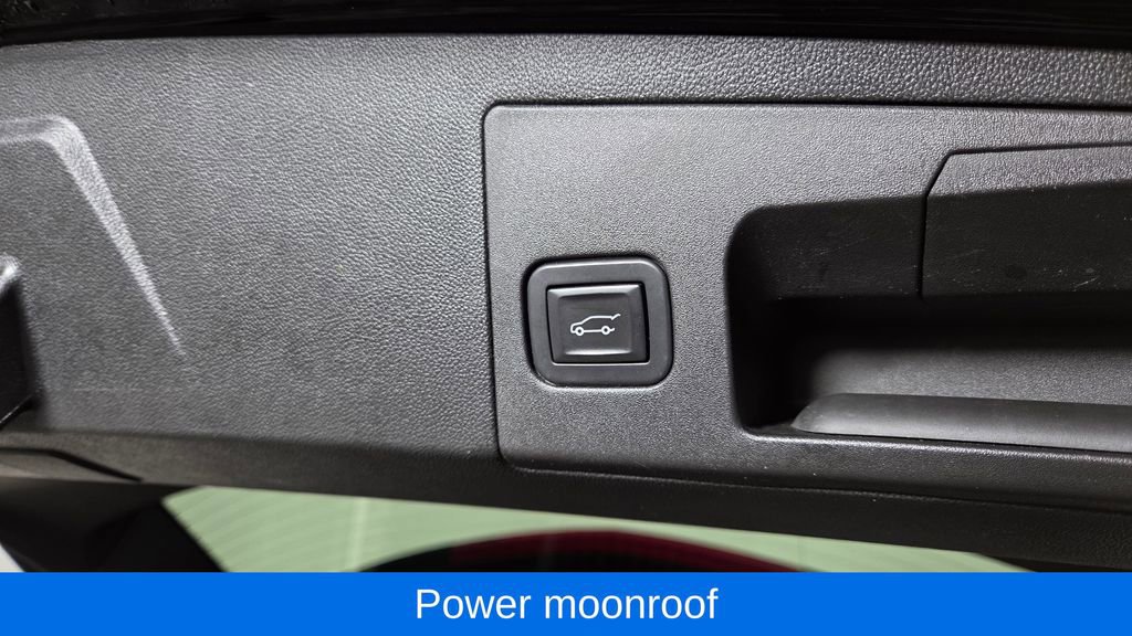 Used 2018 Cadillac XT5 Luxury w/ Driver Awareness Package image 13