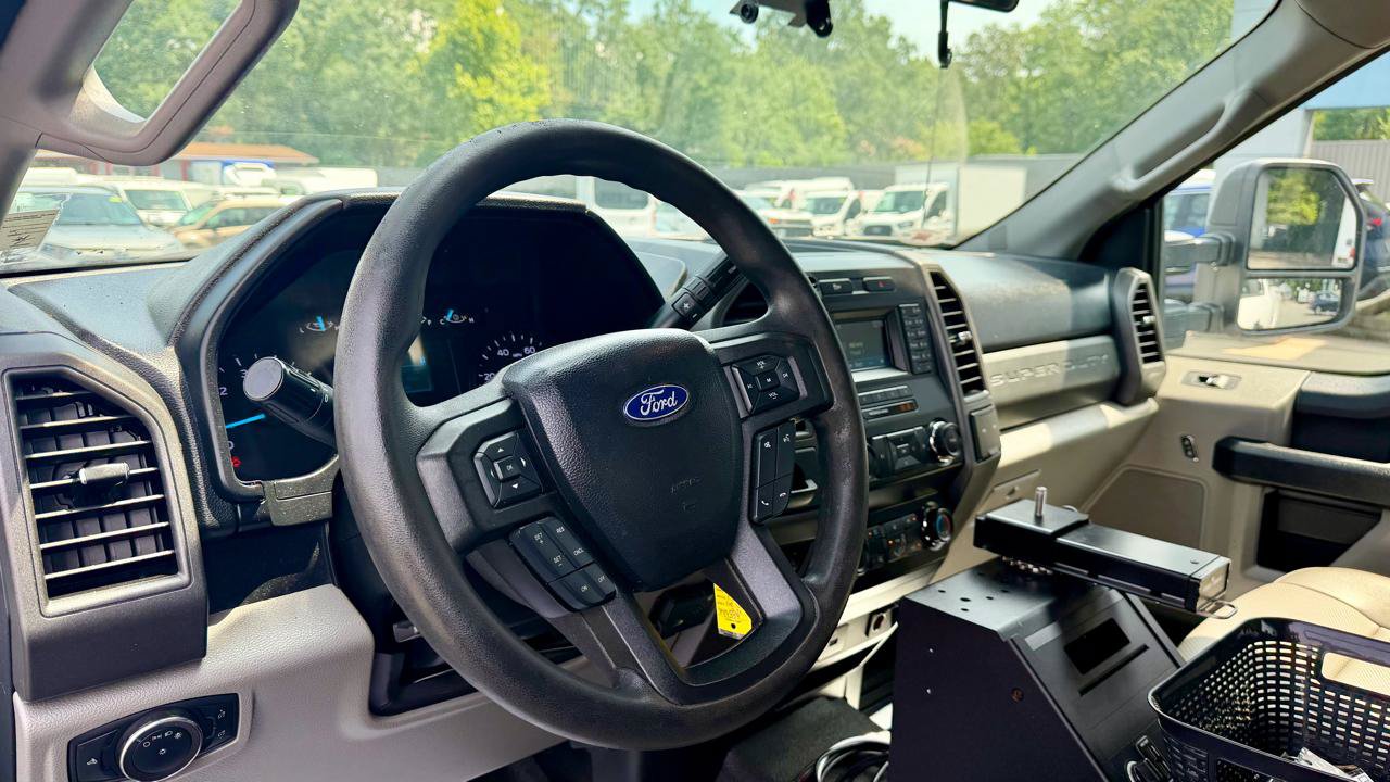 Used 2019 Ford F250 XL w/ Power Equipment Group RWD image 19