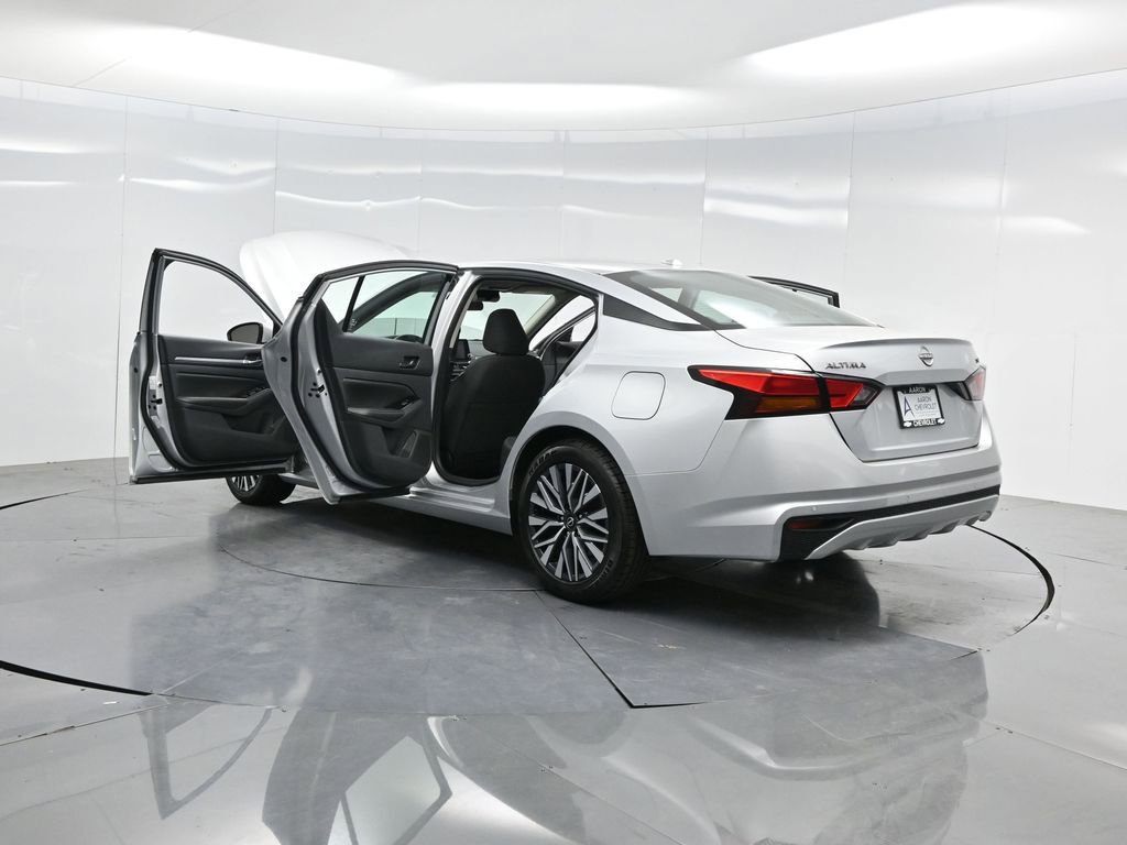 Used 2023 Nissan Altima 2.5 SV image 45