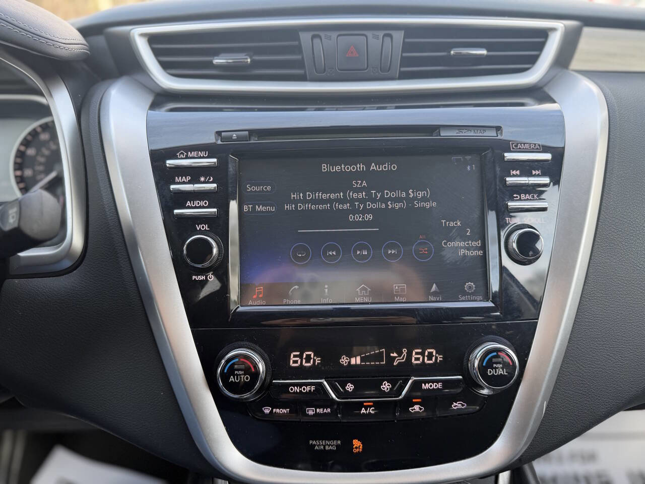 Used 2017 Nissan Murano SV image 28